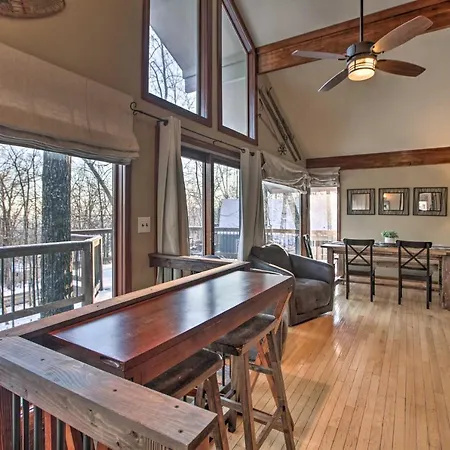 Cozy Hillside Hideaway In Wintergreen Resort!